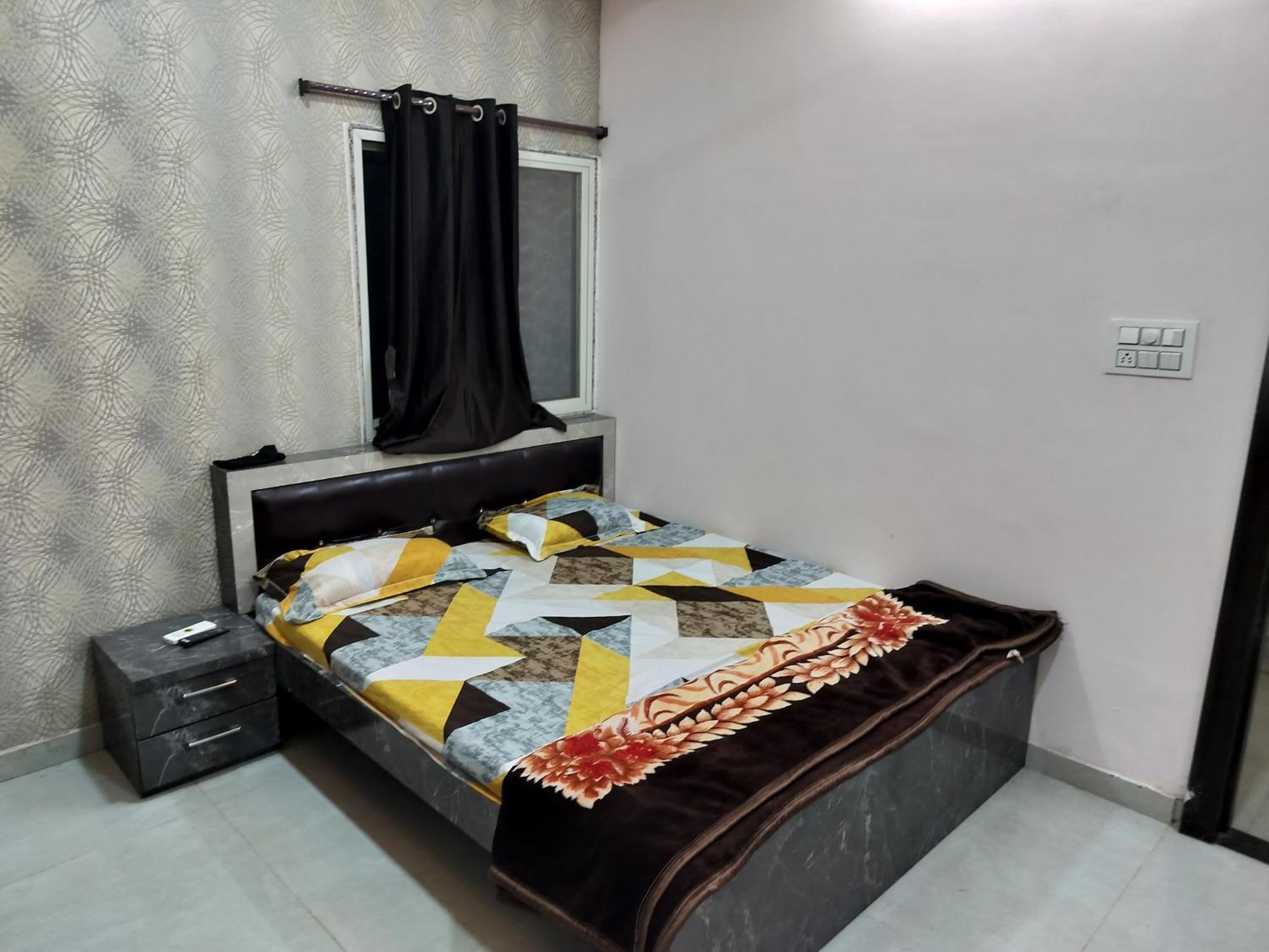 Shiv Shakti Homestay Ujjain Exteriör bild